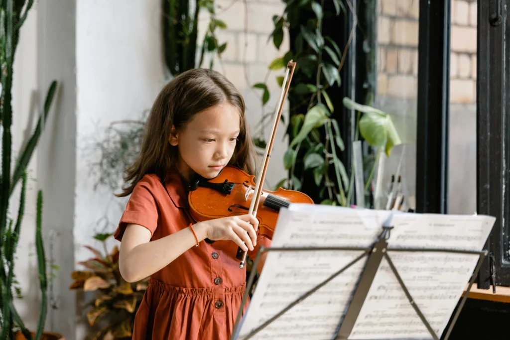 5 Powerful Benefits of Practising Music Every Day 4 child violin posture Soul of Music